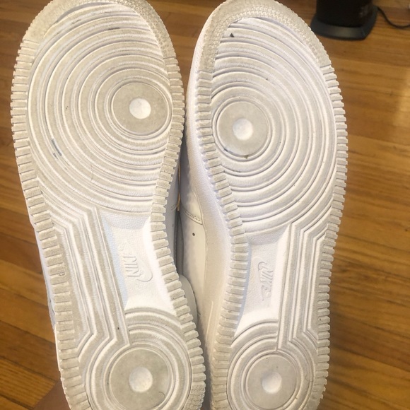 White Nike Air Force 1 - Picture 8 of 8